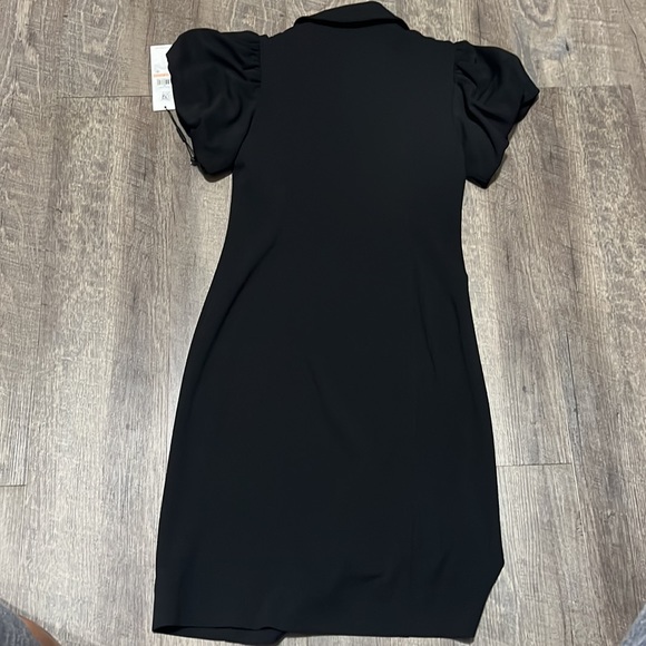 Black dress - Picture 5 of 5